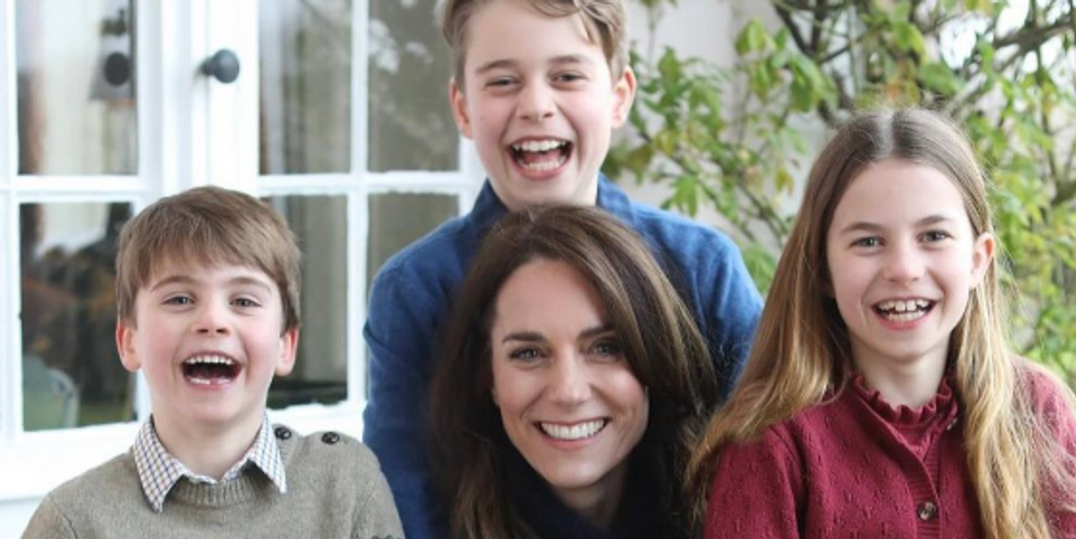 NextImg:Kate Middleton's Mother's Day photo PULLED after family snap faces 'manipulation' claims