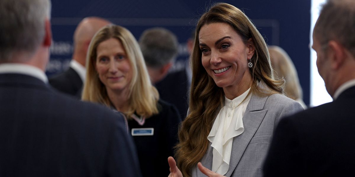 Kate Middleton thanks colleague for ‘holding the fort’ during her health treatment in heartwarming moment Kate Middleton thanks colleague for ‘holding the fort’ during her health treatment in heartwarming moment