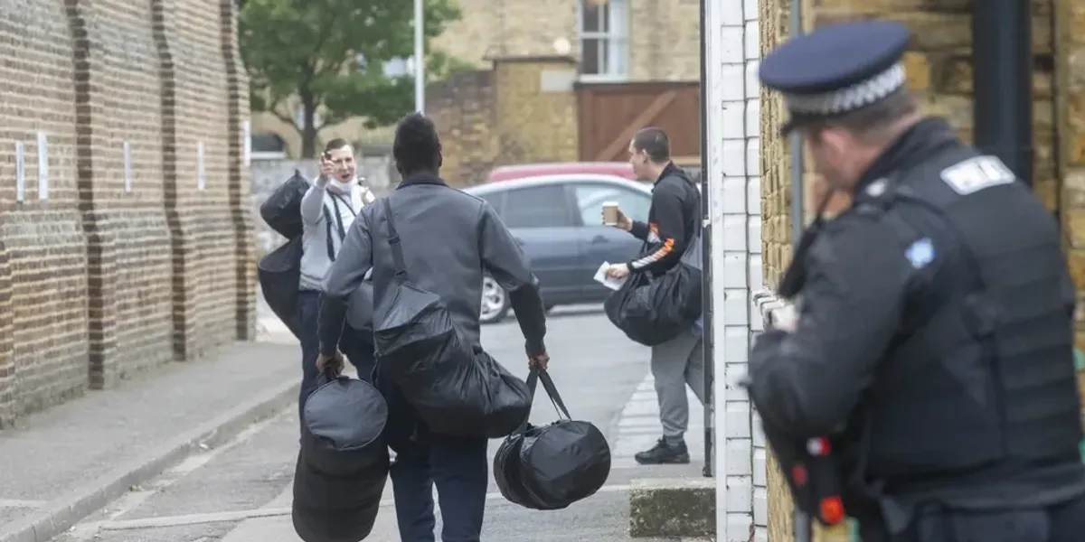 NextImg:Killers and rapists to be set free EARLY as more than 40,000 criminals dodge jail under Labour's 'soft-justice' masterplan