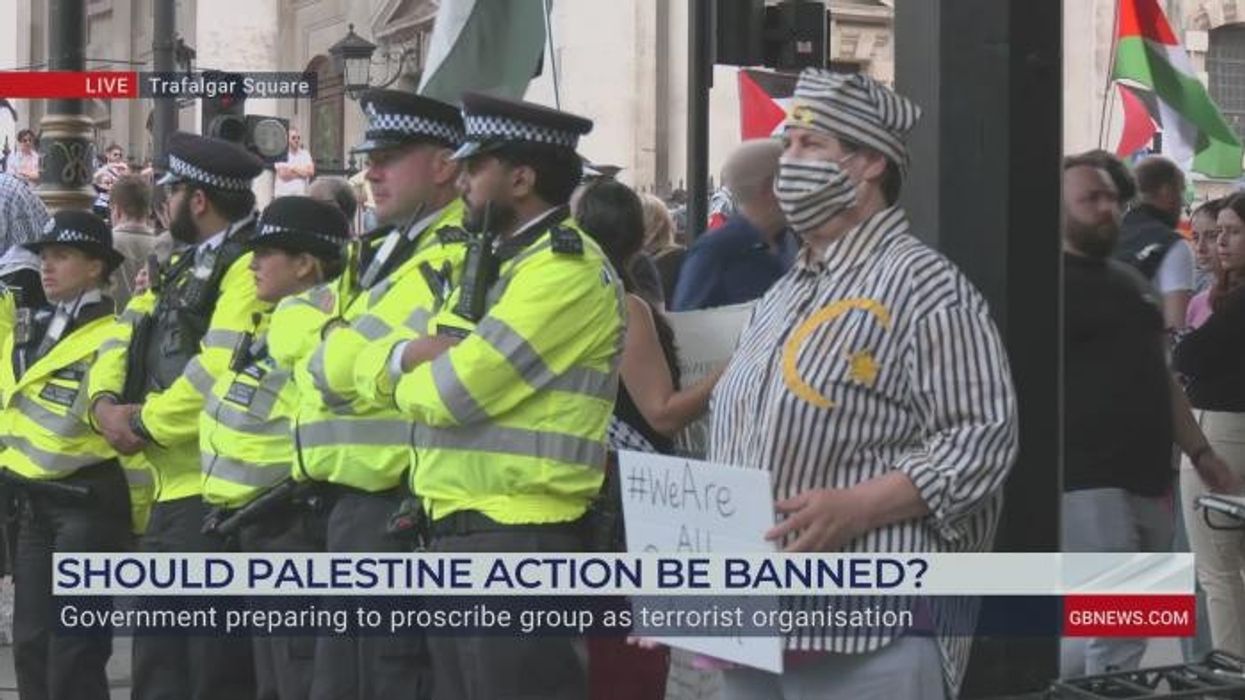 Pro-Palestine protester confronted over 'incredibly offensive' Holocaust outfit
