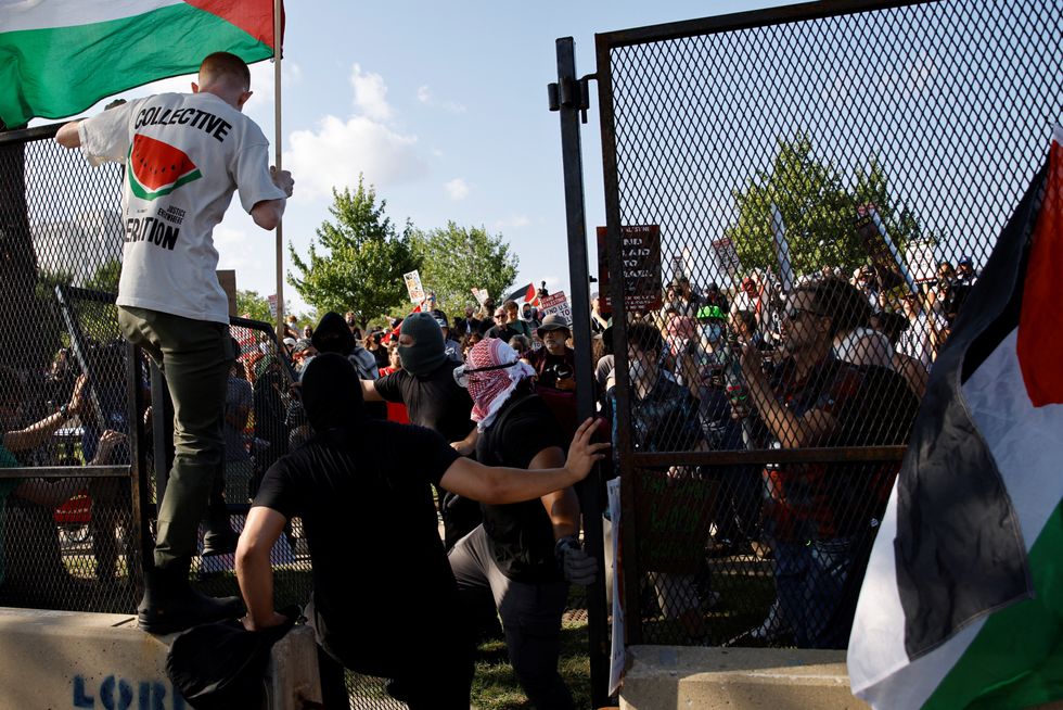 Pro-Palestinian protesters break through police barrier at Democratic National Convention