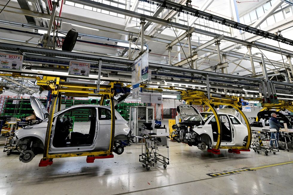Production of the Fiat 500 Hybrid