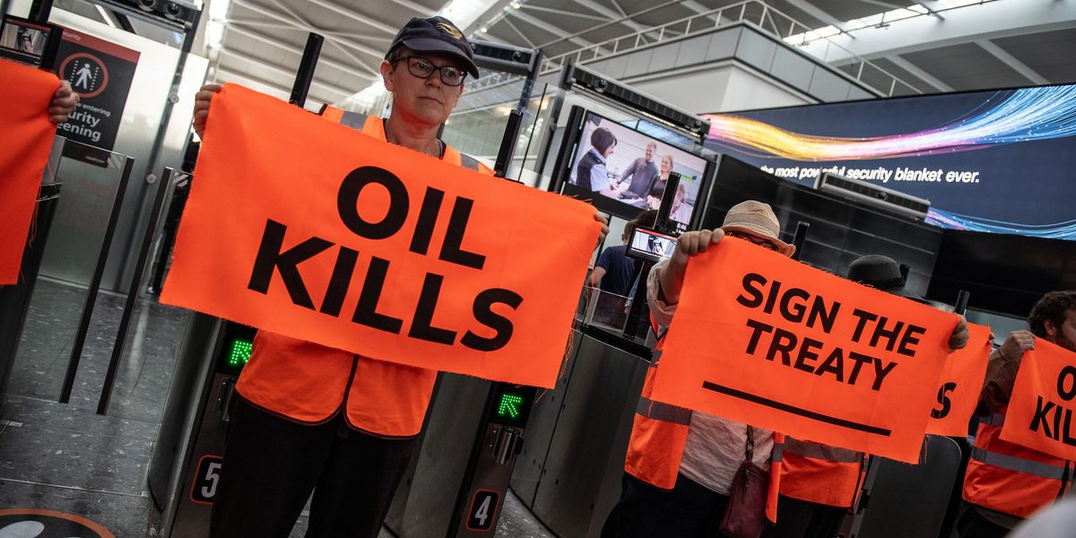 NextImg:Just Stop Oil's attempts to cause chaos at Heathrow FAILS AGAIN as police drag away eco zealots