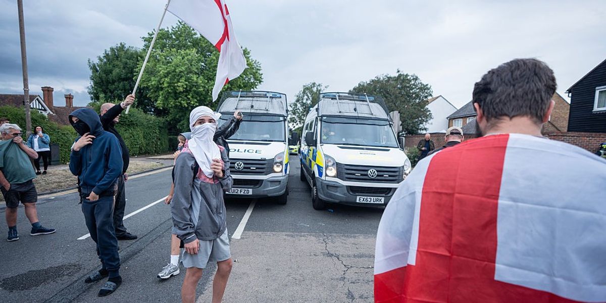NextImg:County council offers 'unsettled staff support' over 'increased visibility' of St George and Union Jack flags