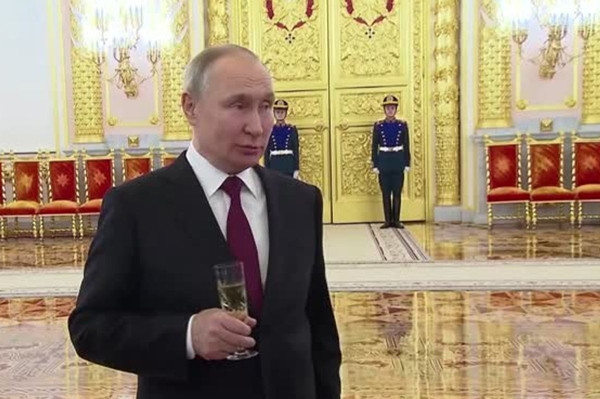 Vladimir Putin seizes control of Carlsberg’s shares in Russia in fresh power grab