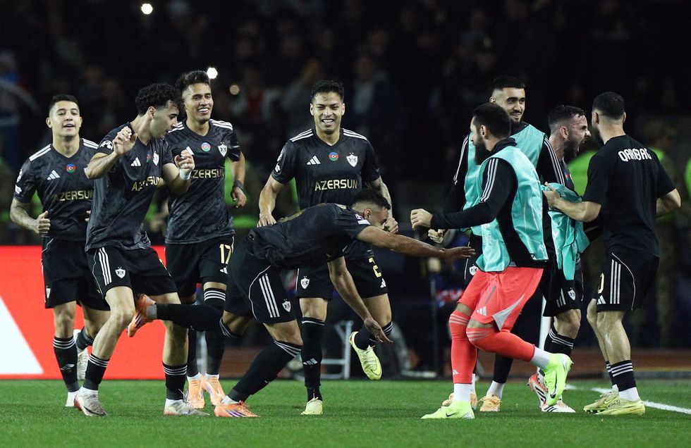 Qarabag took the lead in shock circumstances, going into the second half 2-1 up