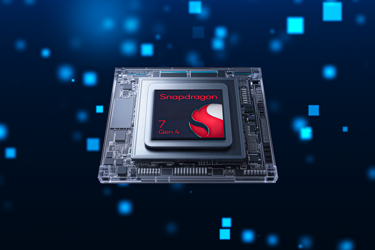 Qualcomm Snapdragon 7 Gen 4 chipset on a blue background