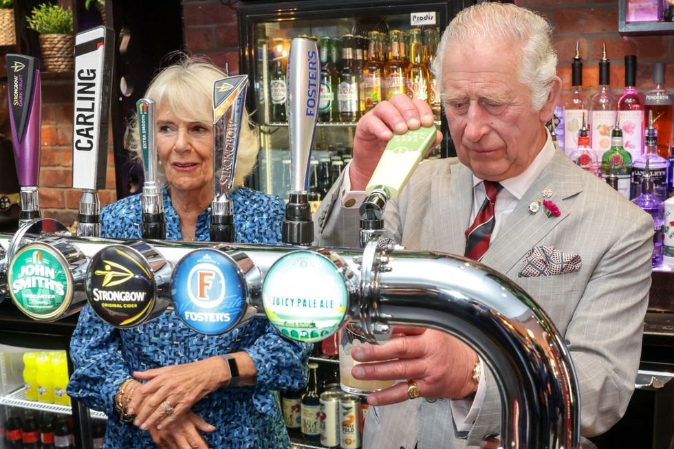 Queen Camilla and King Charles will visit a pub in Essex