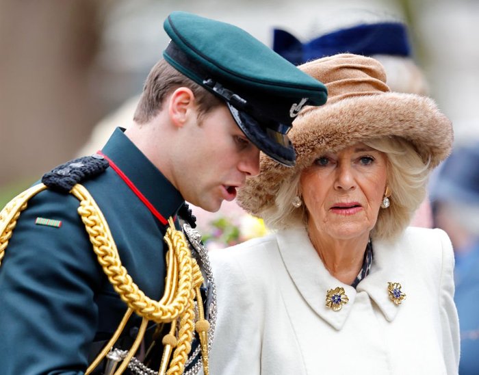 Queen Camilla, Major Ollie Plunket