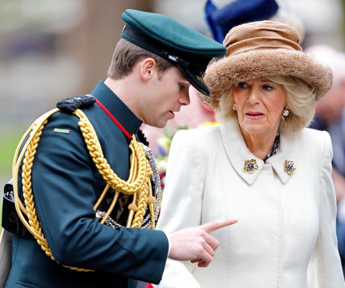 Queen Camilla, Major Ollie Plunket