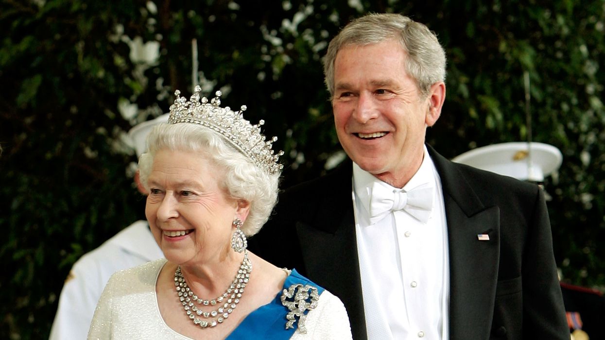 Queen Elizabeth and President George W. Bush