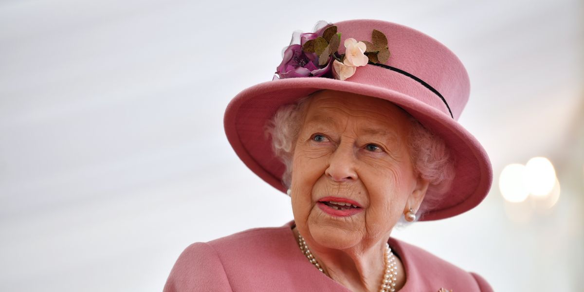 Jeffrey Epstein tried to get Queen Elizabeth II to endorse Harvey Weinstein film Jeffrey Epstein tried to get Queen Elizabeth II to endorse Harvey Weinstein film