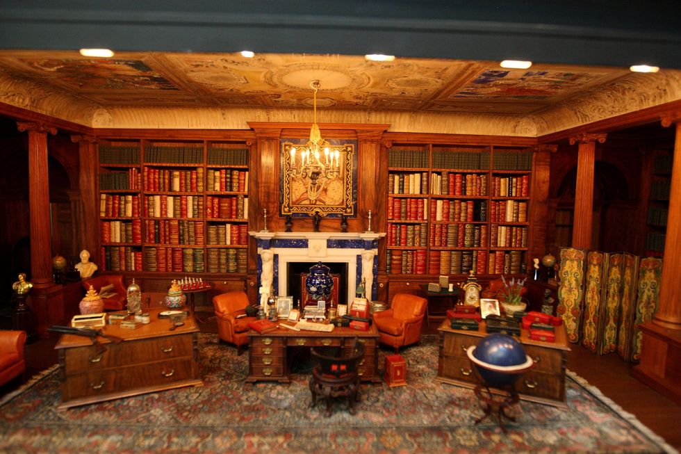 Queen Mary's Dolls' House