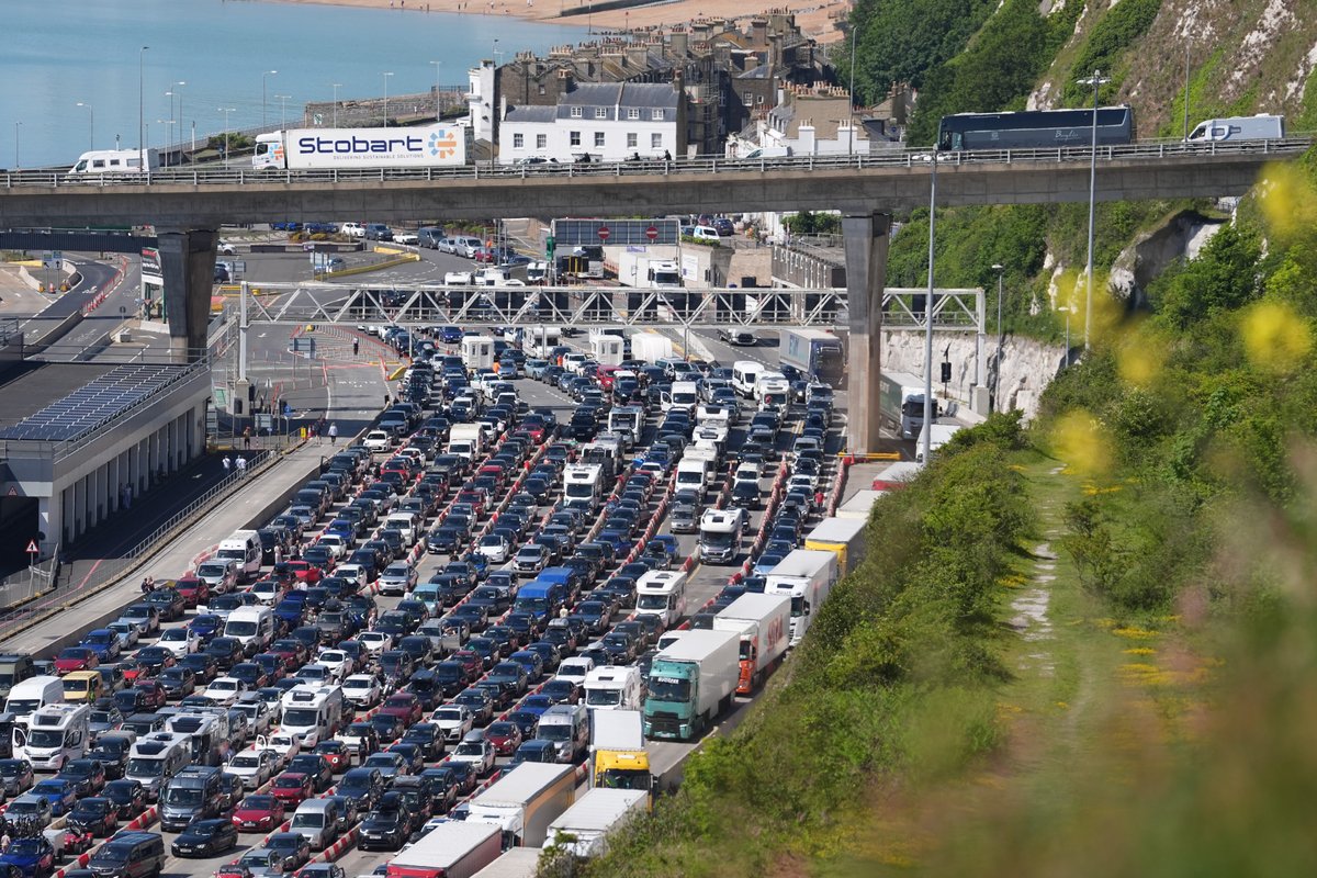 Queues at Dover