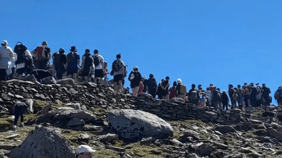 Queues at Snowdon over the Bank Holiday