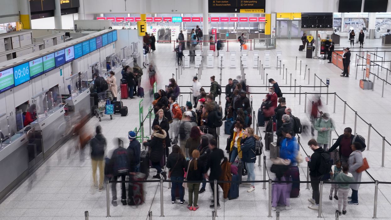 Queues in Gatwick Airport