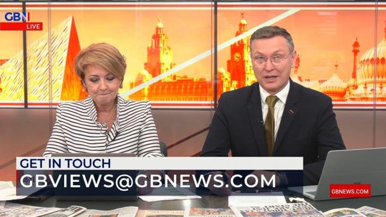 British rabbi delivers 5,000 presents to non-Jewish people working on Christmas Day