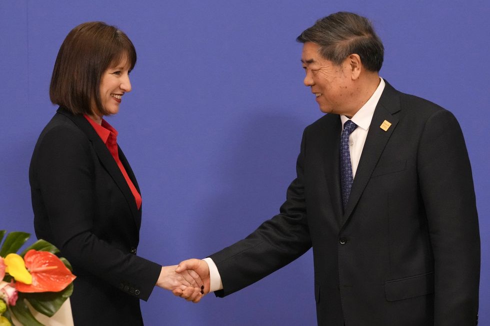 Rachel Reeves and He Lifeng at Davos