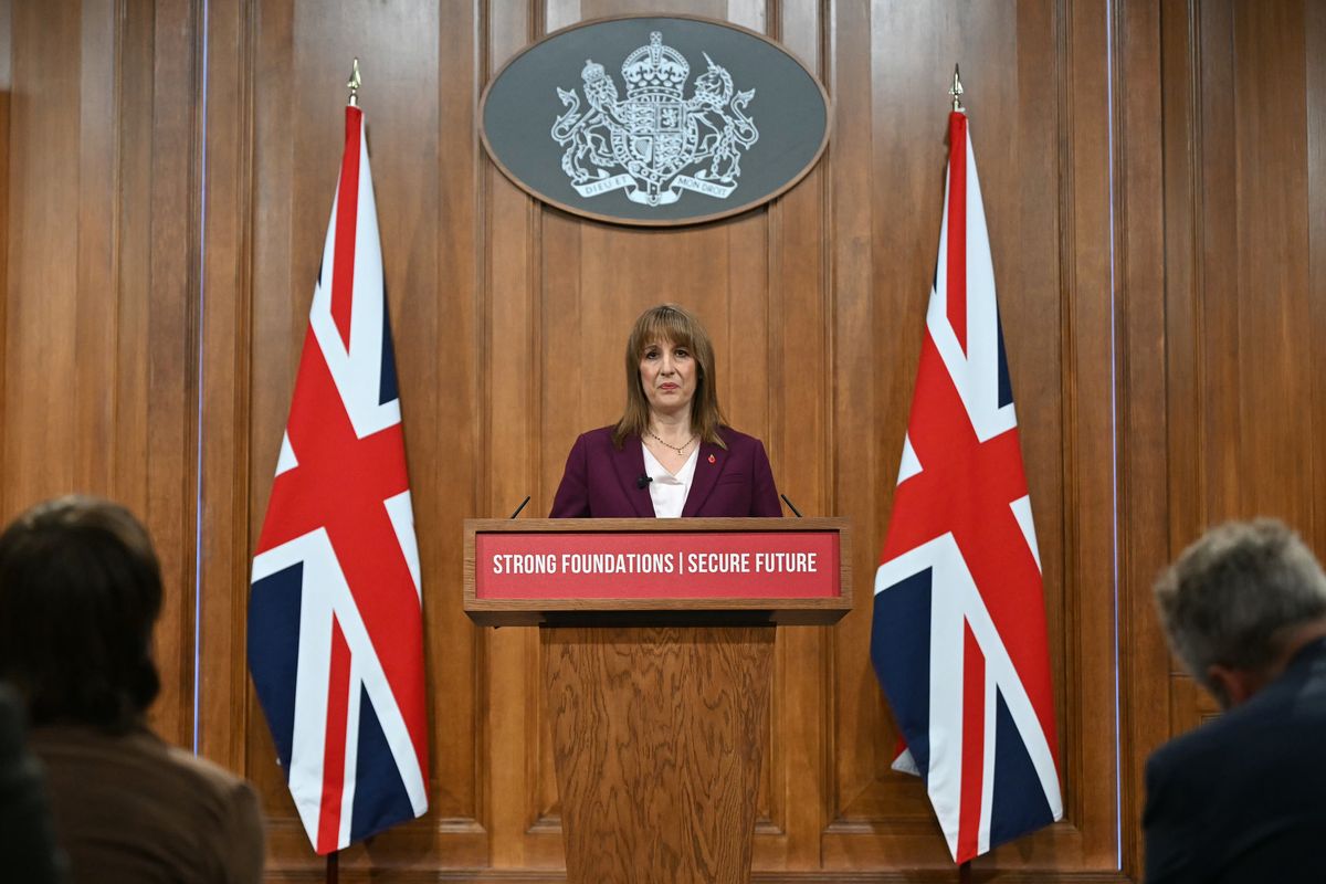 Rachel Reeves delivering pre-Budget speech in 9 Downing Street