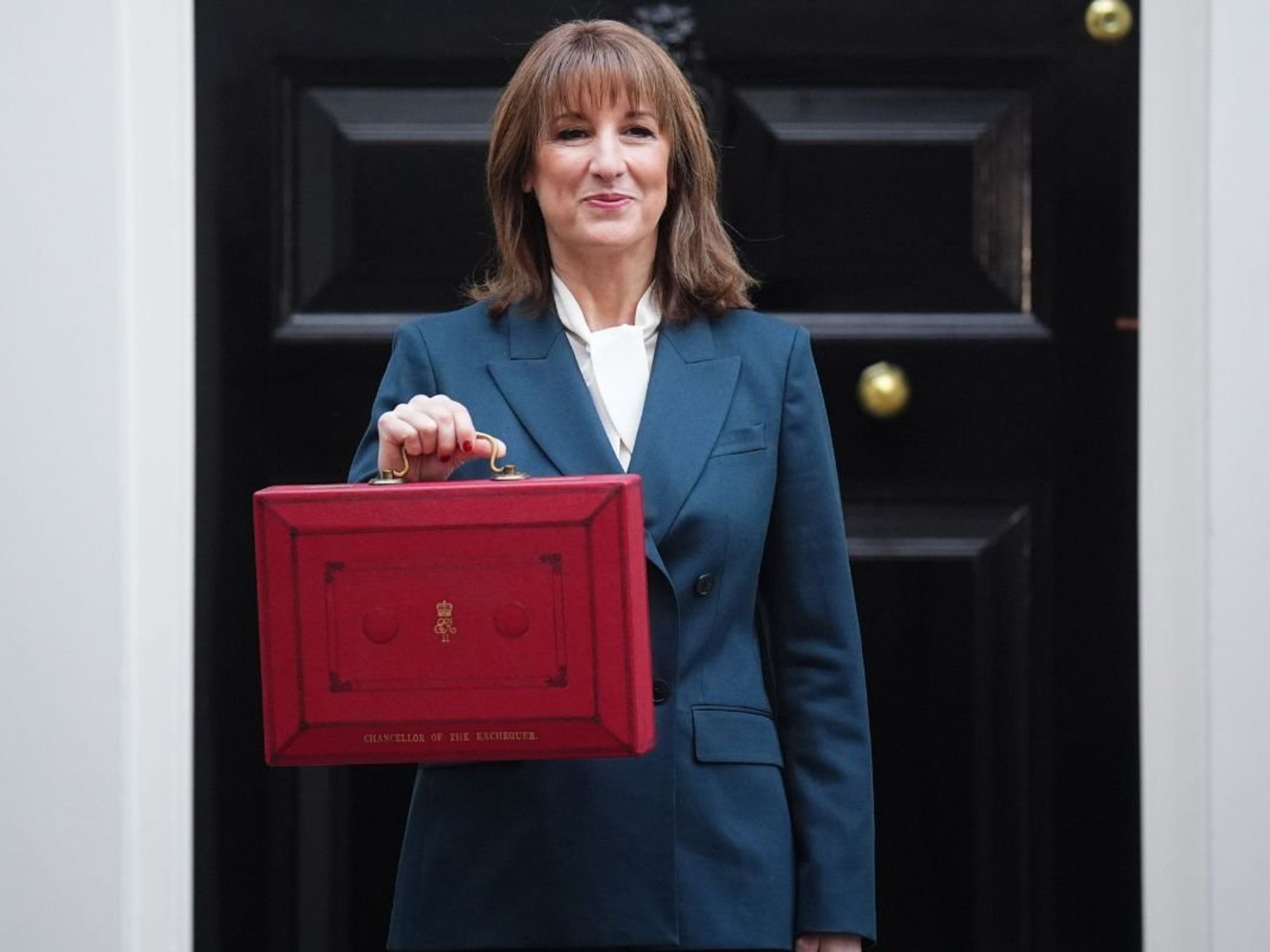 Rachel Reeves outside No11 before delivering Budget