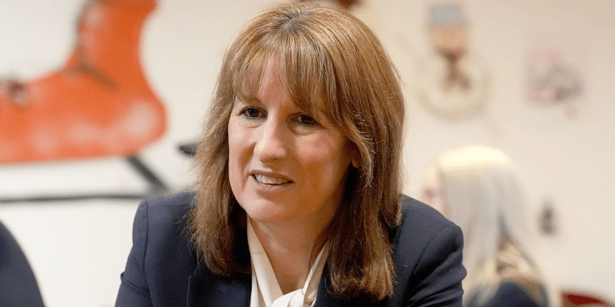 Rachel Reeves ‘ruins Christmas’ as Britons driven from holiday high streets by £30billion Budget raid Rachel Reeves ‘ruins Christmas’ as Britons driven from holiday high streets by £30billion Budget raid