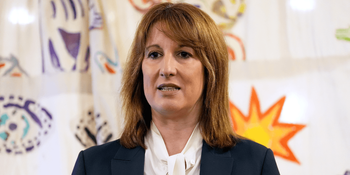 Rachel Reeves ‘furious’ after being ‘left behind at last minute’ from trip Rachel Reeves ‘furious’ after being ‘left behind at last minute’ from trip