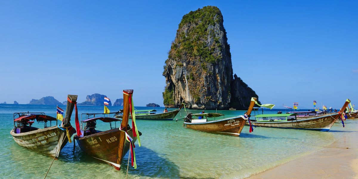 NextImg:Travel warning: Britons to complete new document or risk being denied entry to 'must-visit' tourist destination