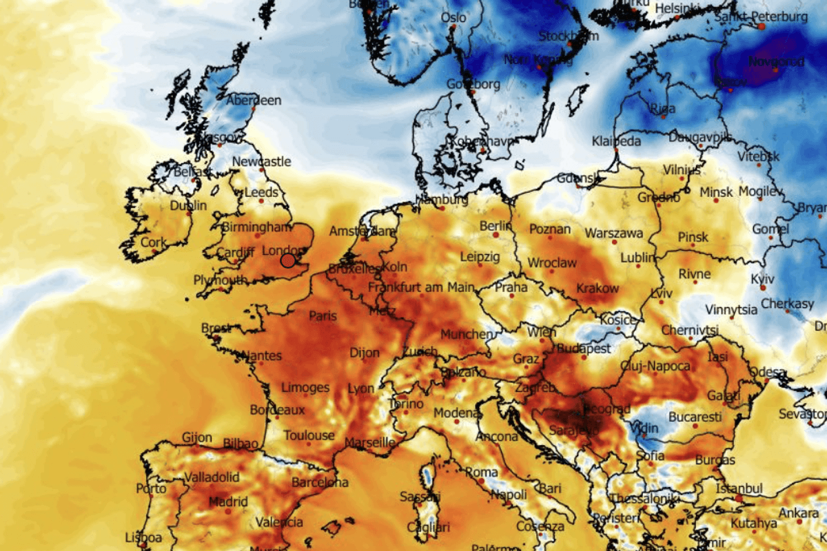 Freak warm spell to give way to Arctic snap as temperatures plunge across Britain