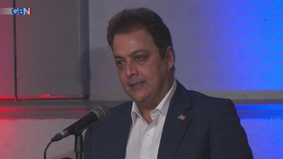 Nigel Farage says government's 'squandering' of Brexit has caused UK businesses to suffer