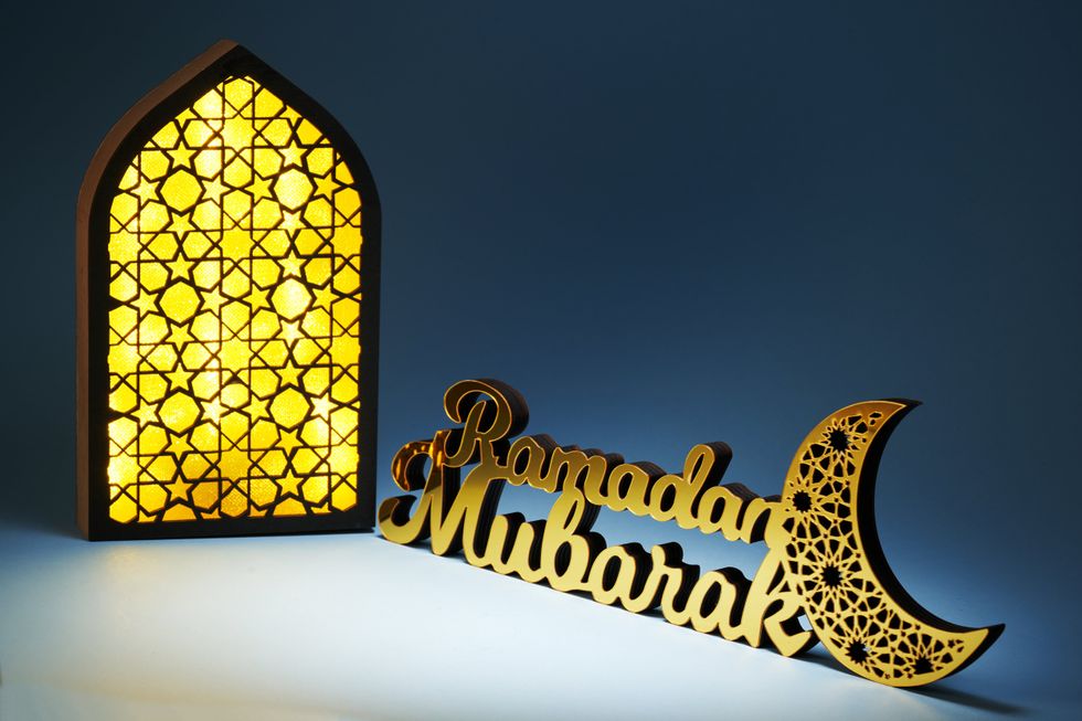 Ramadam Mubarak signs