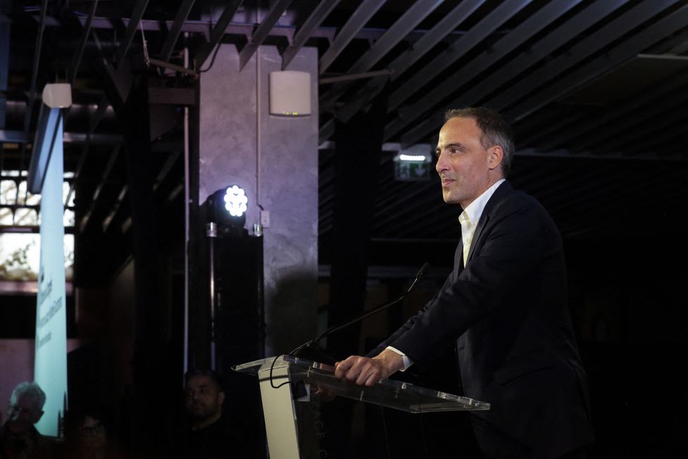 Rapha\u00ebl Glucksmann