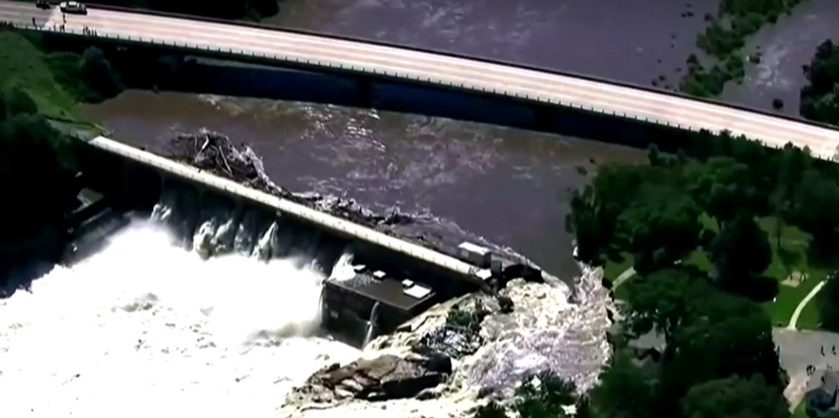 NextImg:Rapidan dam on brink of COLLAPSE - Minnesota issued urgent warning of 'imminent failure' due to floods