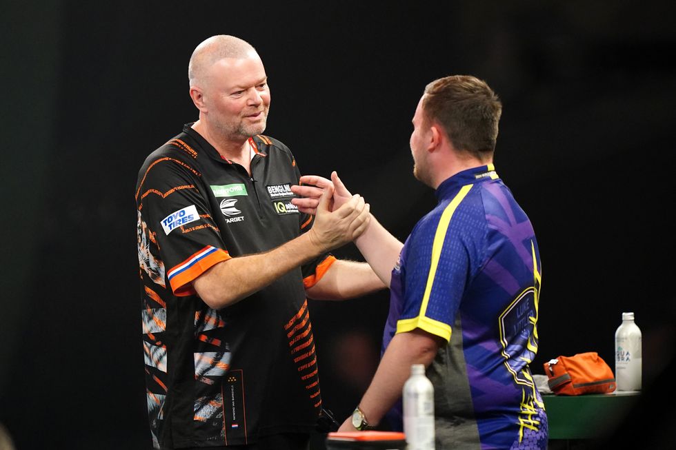 Raymond van Barneveld 'doesn't give a damn' as darts star shuts down