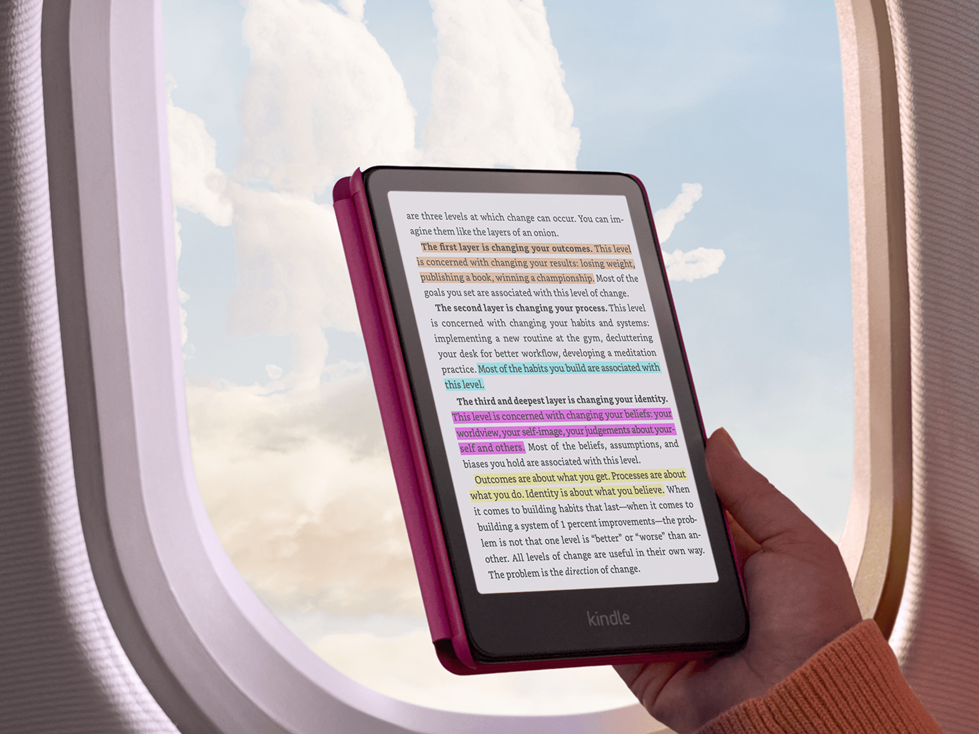 Reader highlights text on Amazon Kindle Colorsoft (16GB)