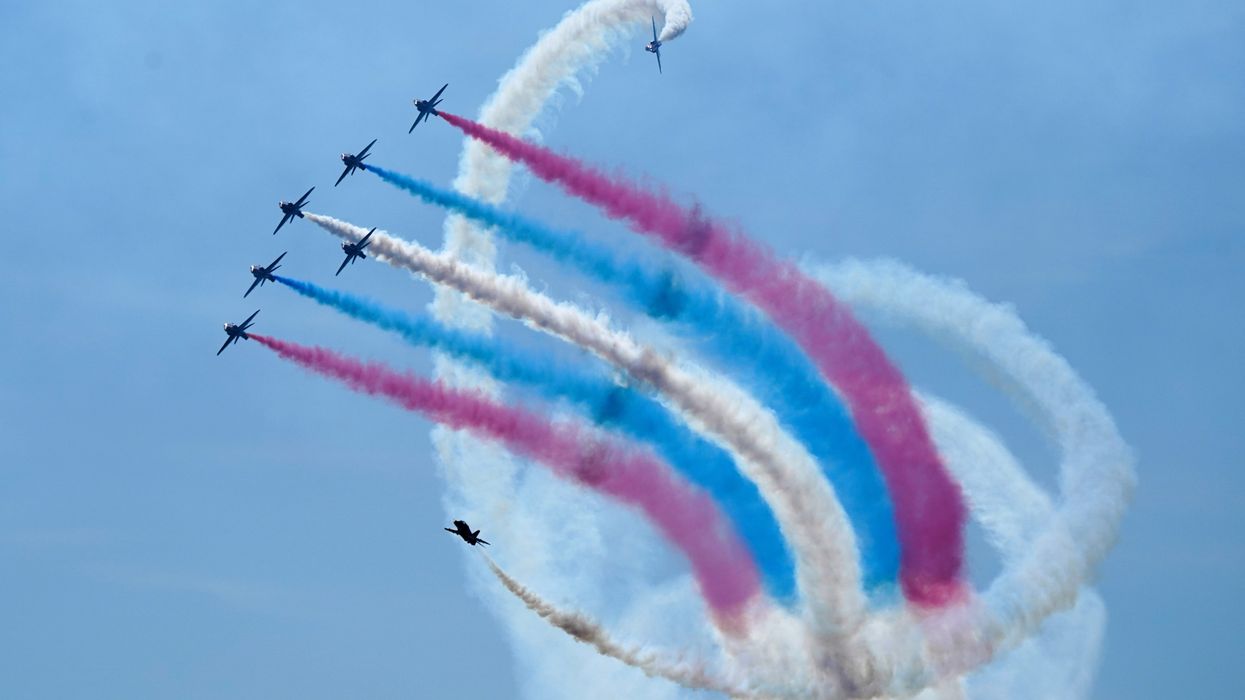 Red Arrows display