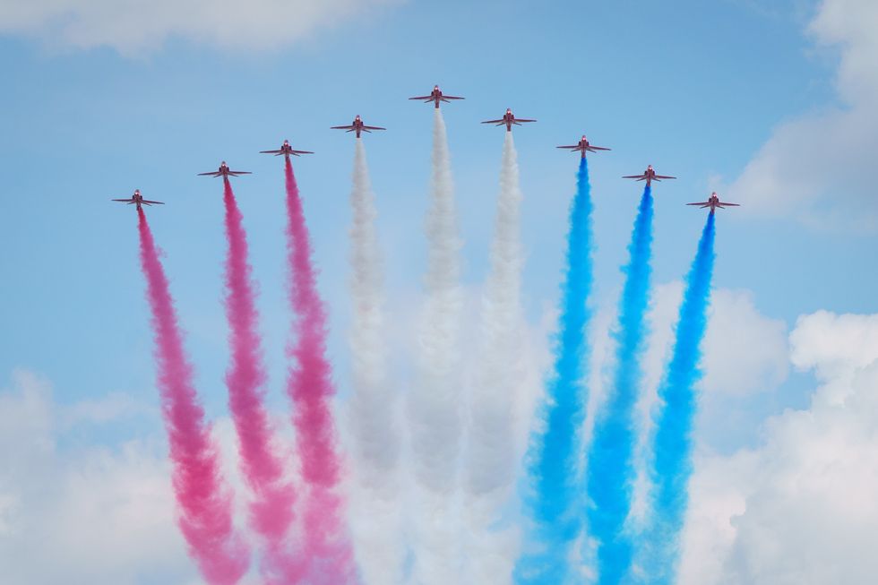 Red arrows flying past for the Queen's Jubilee