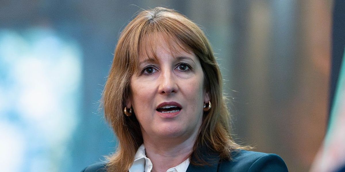 UK borrowing falls by £19.8billion in boost for Rachel Reeves — but economists warn rises ahead UK borrowing falls by £19.8billion in boost for Rachel Reeves — but economists warn rises ahead