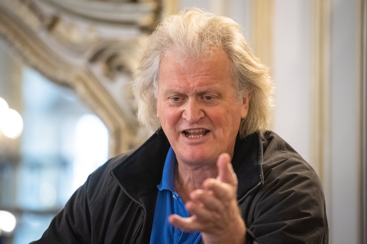 Wetherspoon boss urges pubs to back Reform's tax overhaul as it would 'utterly transform' hospitality sector