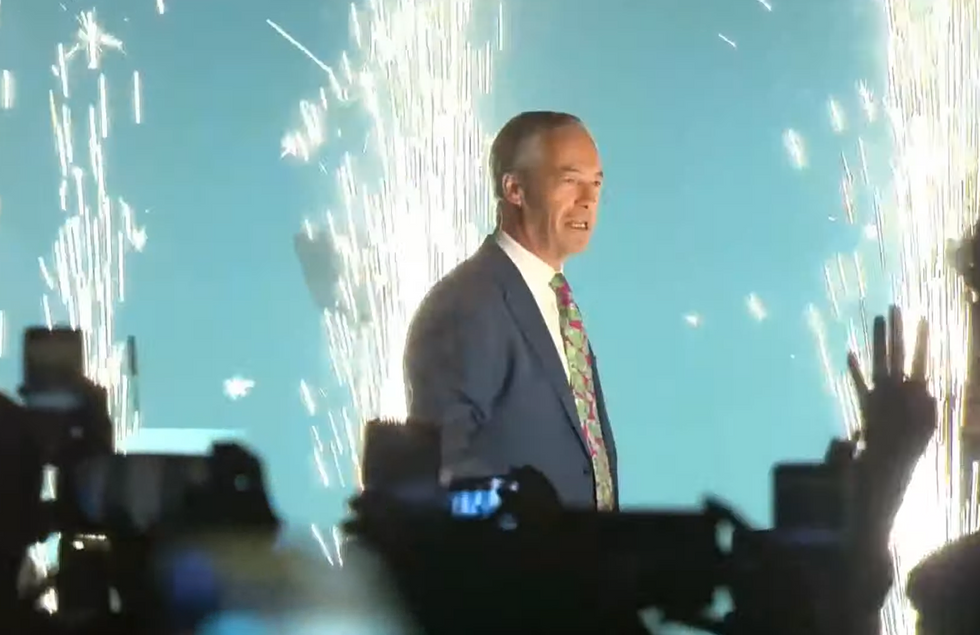Reform rally audience BOO biased BBC as Farage addresses major controversy Reform rally audience BOO biased BBC as Farage addresses major controversy