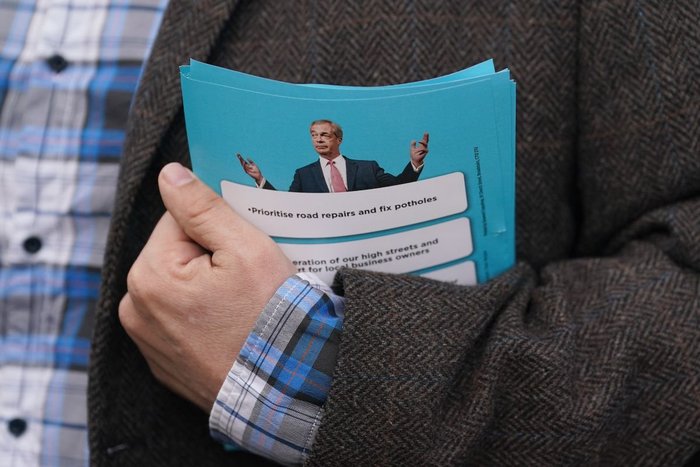 Reform UK claimed the postman posted in a private Facebook group for Royal Mail workers about throwing away the leaflets
