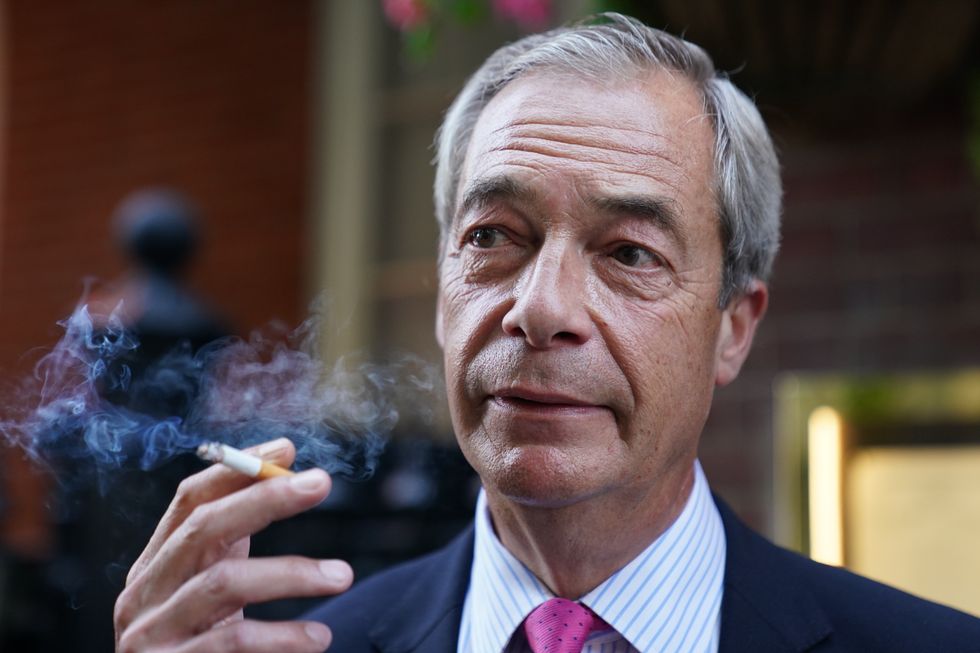 Reform UK ‘licking lips’ as ‘snobbish' Keir Starmer’s smoking ban gives  Nigel Farage ‘once-in-a-lifetime’ opportunity