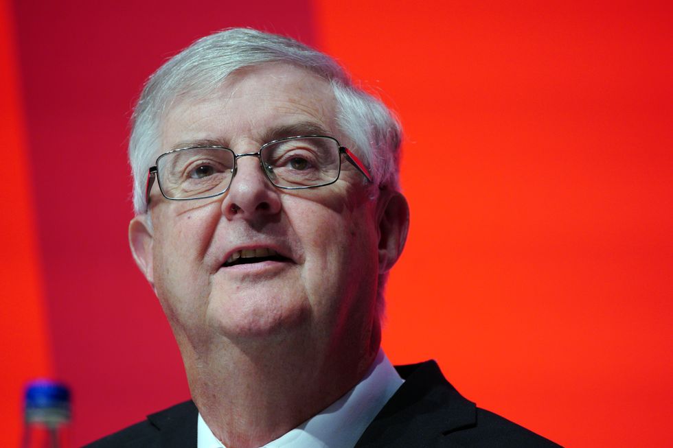 Refugees to start PAYING for meals and laundry in Wales