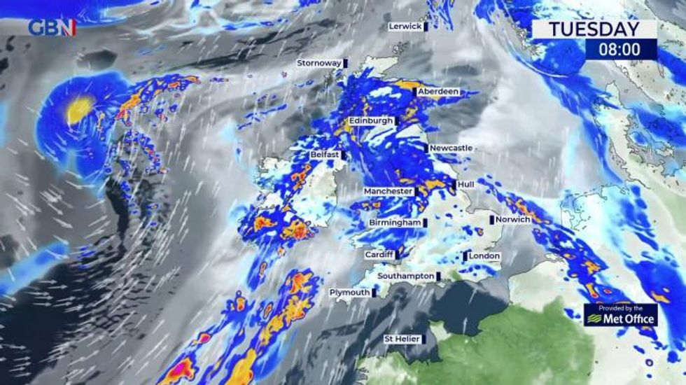 UK Weather: Very mild and unsettled, turning colder from the north Wednesday