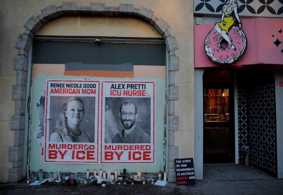 Renee Good and Alex Pretti memorial