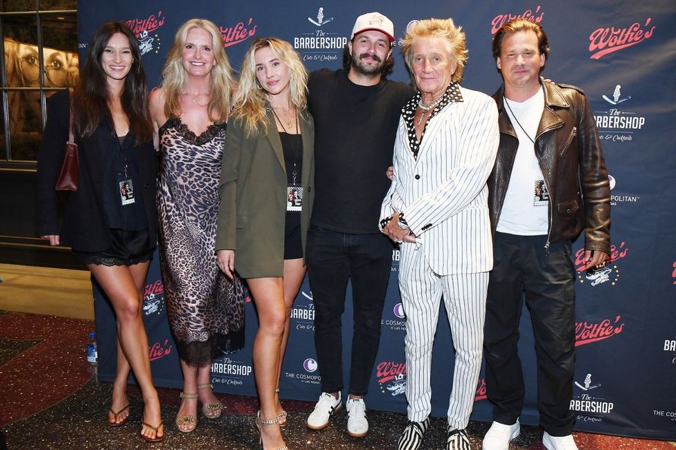 Renee Stewart, Penny Lancaster Stewart, Nicole Artukovich, Liam Stewart, Sir Rod Stewart and Sean Stewart
