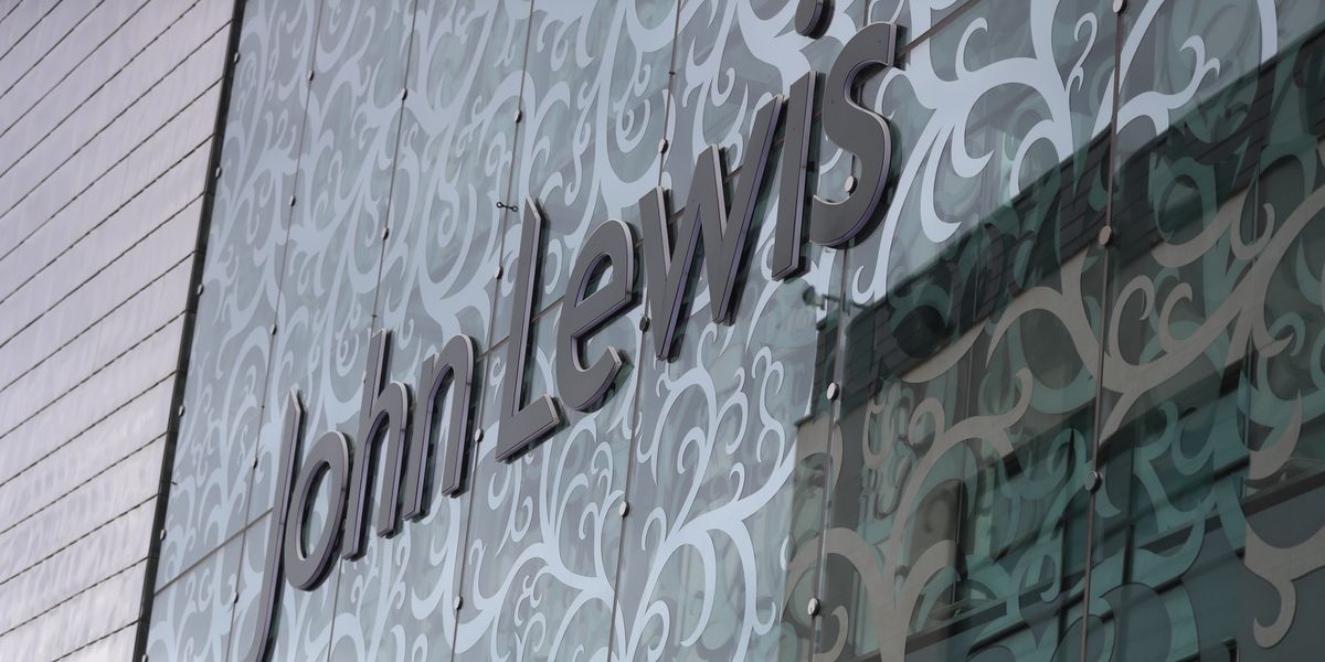 NextImg:John Lewis to hire 12,500 extra staff over Christmas shopping period