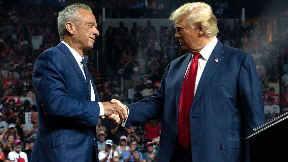 RFK Jr, Donald Trump