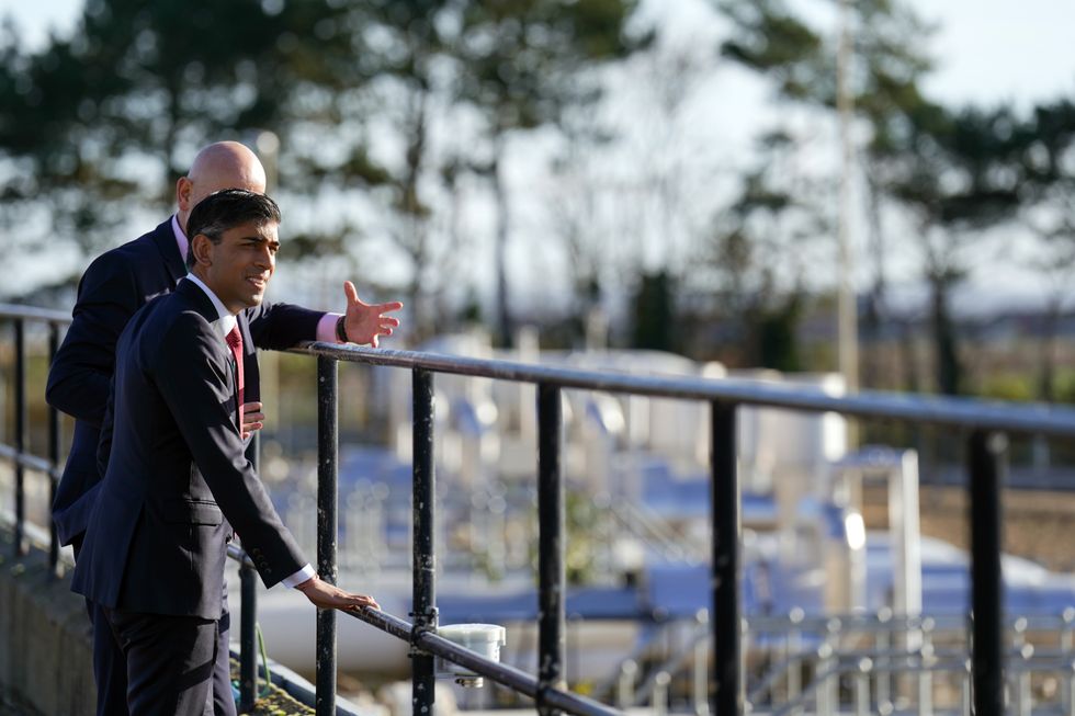 Rishi Sunak with National Gas chief executive Jon Buttterworth
