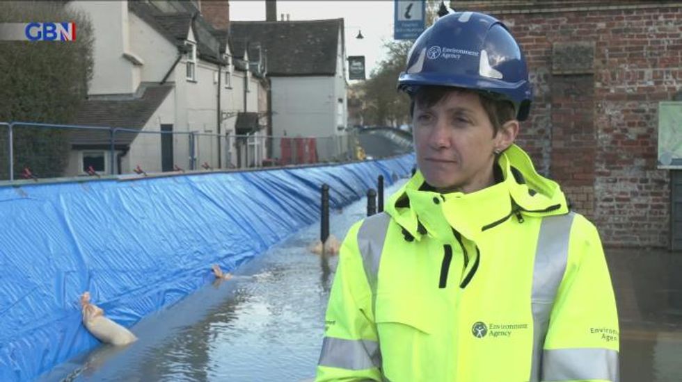 Environment Agency issues 'risk to life' warning as River Severn locals prepare for flooding peak