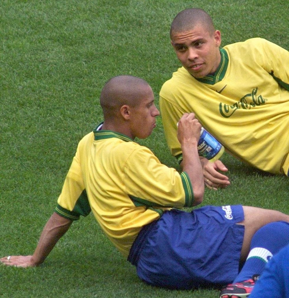 Roberto Carlos, who was sharing accommodation nearby, was among those who witnessed the frightening scenes as medical staff rushed to assist Ronaldo in 1998